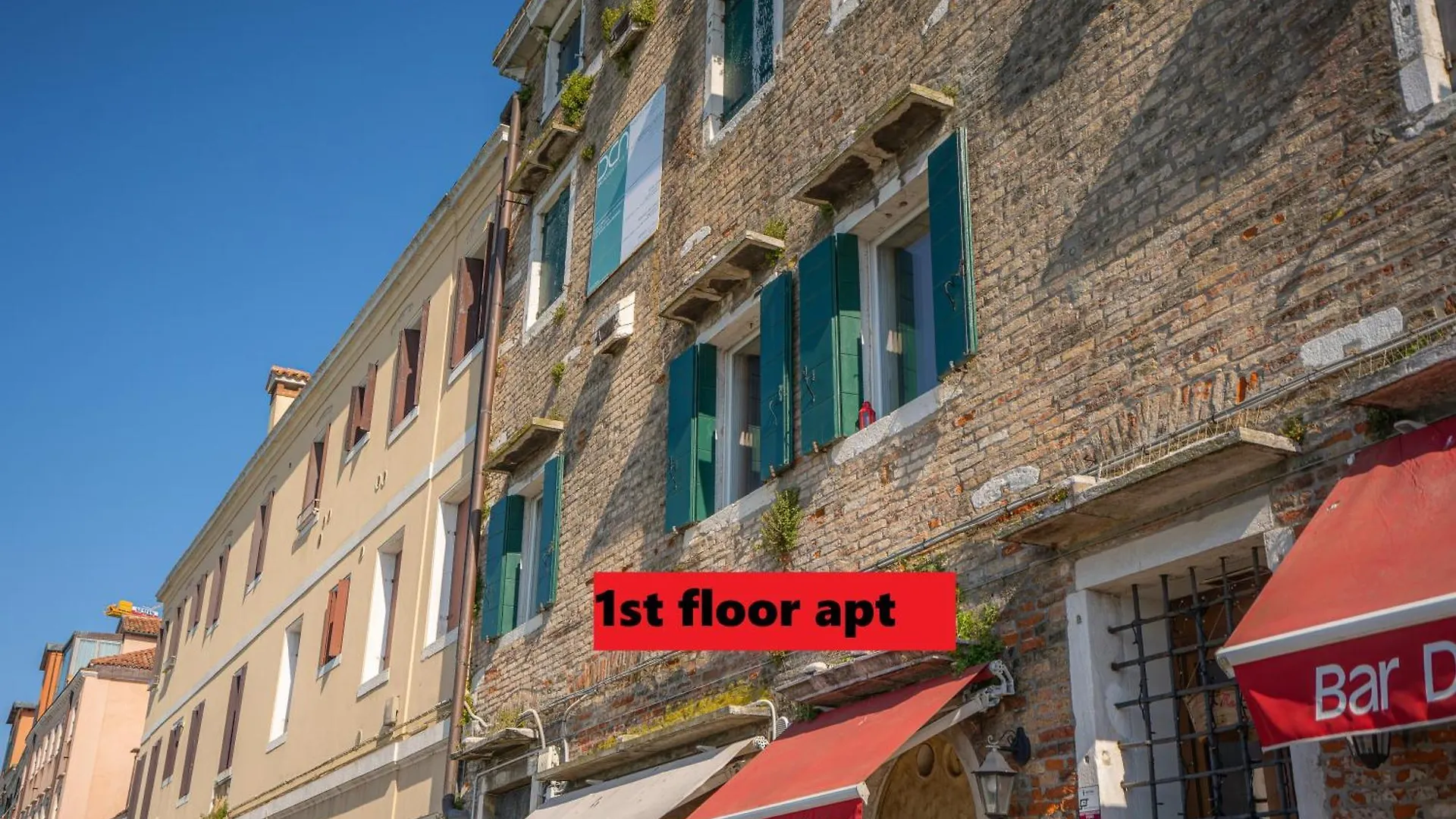 3 Windows On St Mark - Waterfront Apartment