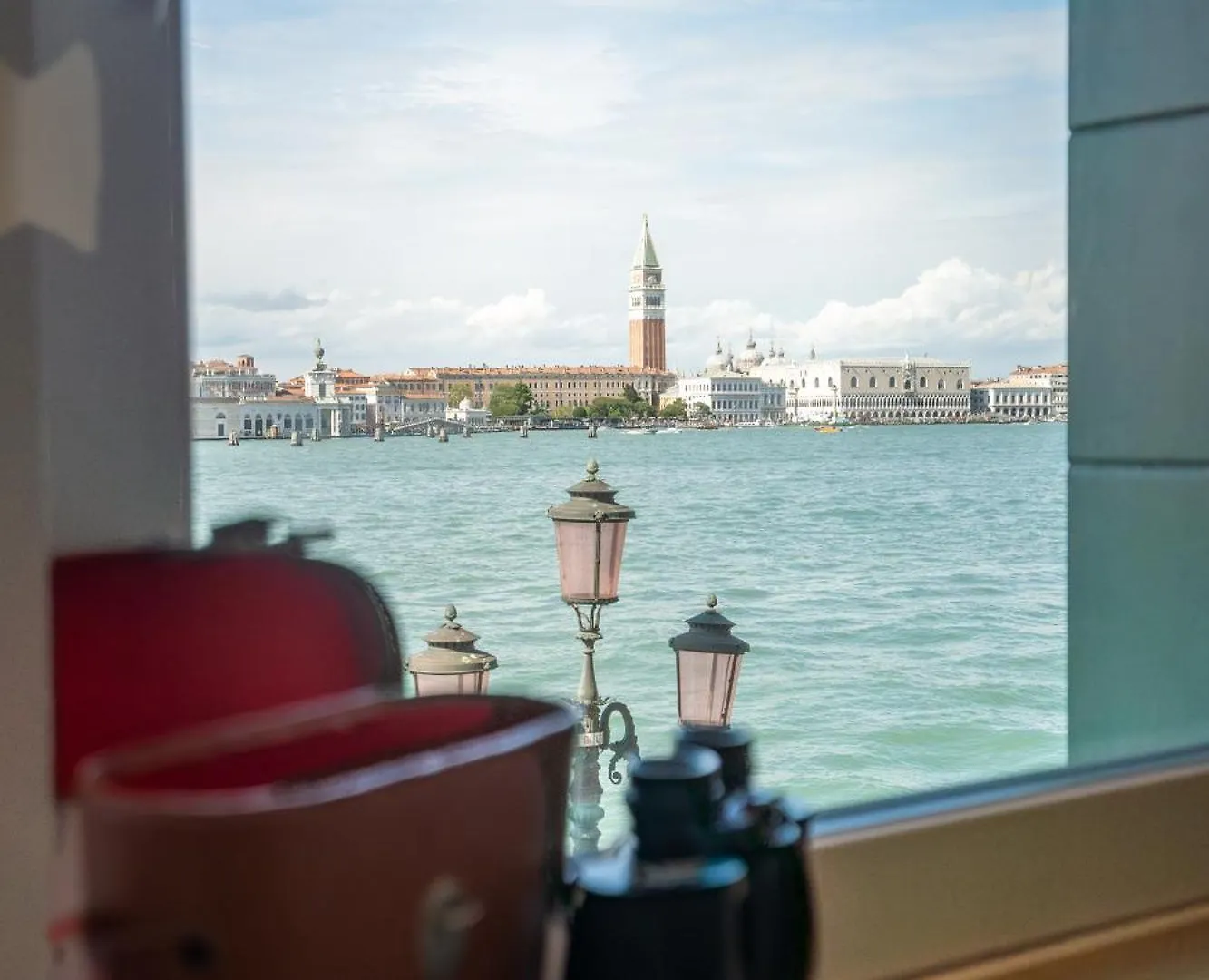 3 Windows On St Mark - Waterfront Apartment Venice