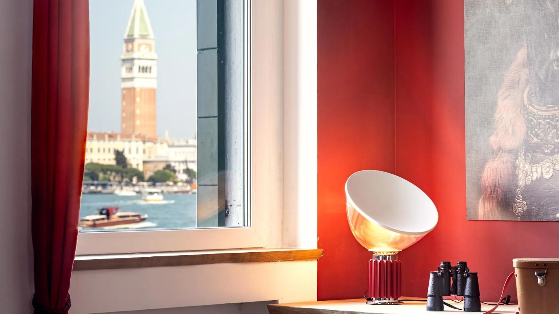 3 Windows On St Mark - Waterfront Apartment Venice