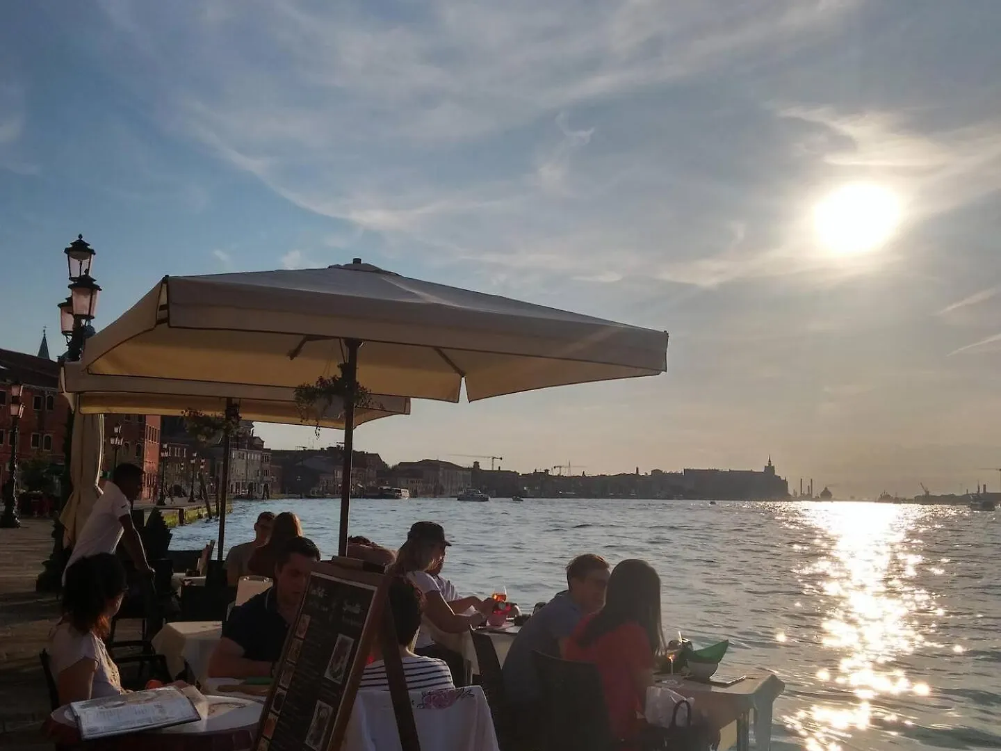 3 Windows On St Mark - Waterfront Apartment Italy