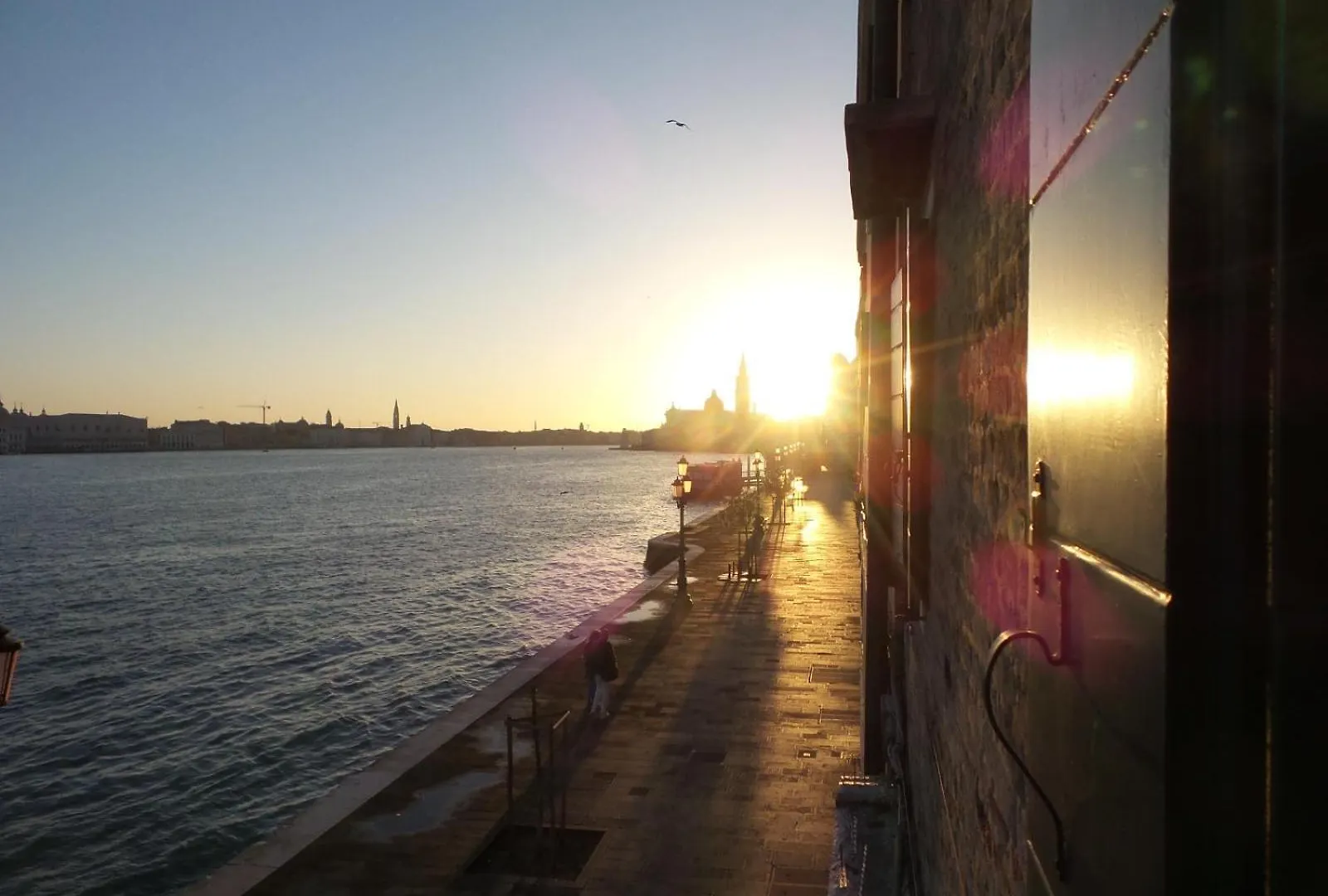 3 Windows On St Mark - Waterfront Apartment Venice