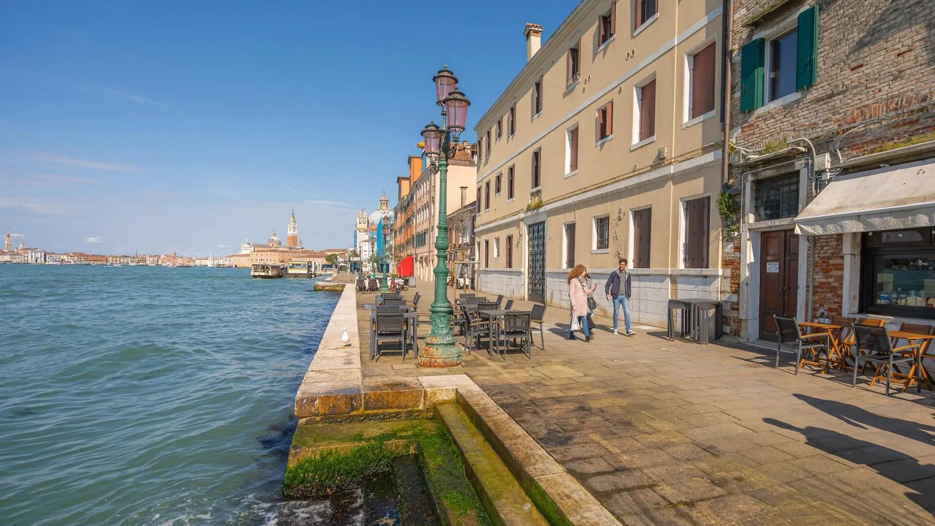 3 Windows On St Mark - Waterfront Apartment Venice